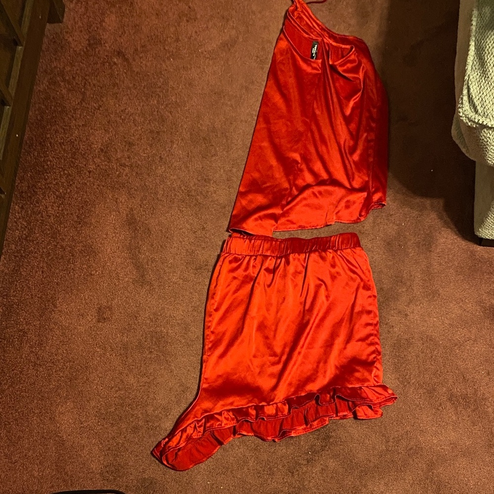 Limited Edition Torrid Valentine’s Day Collection Satin Ruffle  Sleep Set Size 5